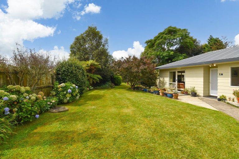 Photo of property in 17 Chapman Place, Fairy Springs, Rotorua, 3015