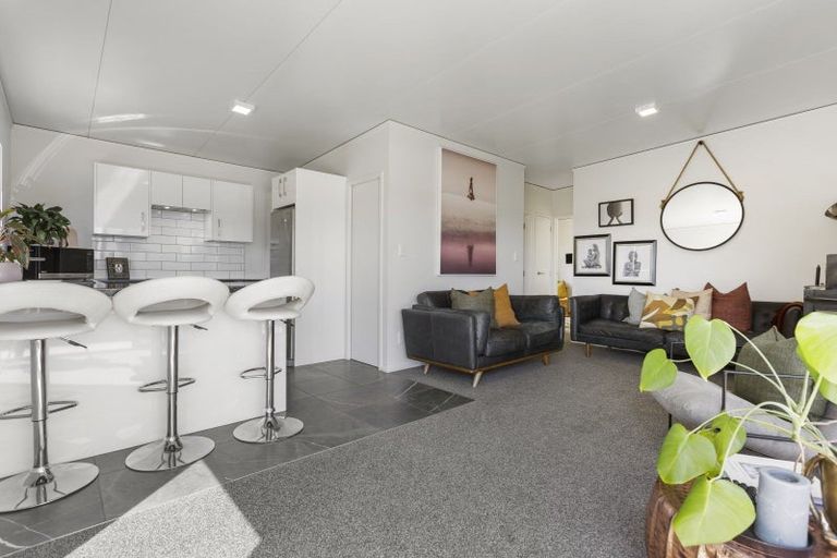 Photo of property in 1a Gordon Street, Glen Avon, New Plymouth, 4312