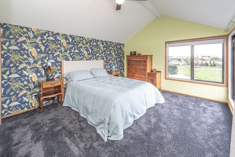 Photo of property in 76 Putiki Drive, Putiki, Whanganui, 4500
