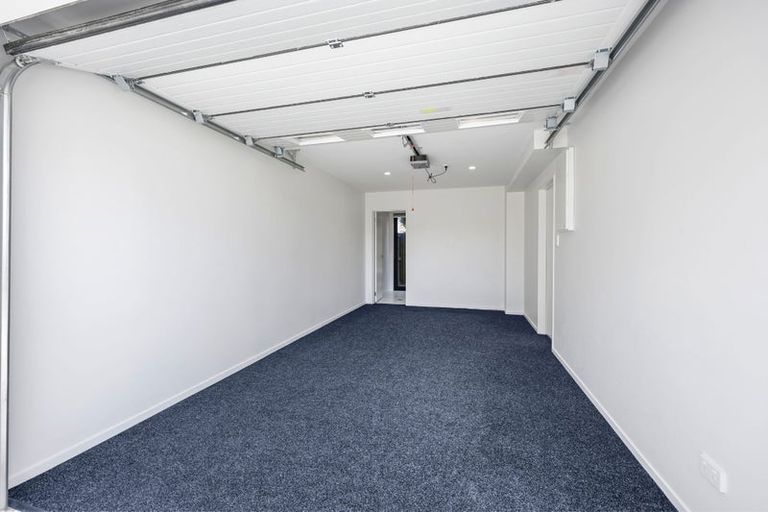 Photo of property in 24c Tomintoul Place, Highland Park, Auckland, 2010