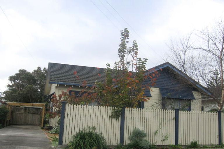 Photo of property in 29 Kingswood Street, Takaro, Palmerston North, 4412