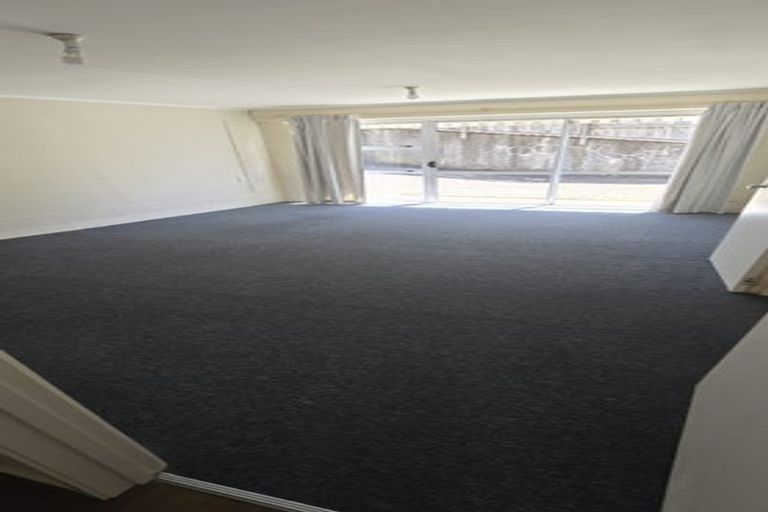 Photo of property in 12 Ruawai Road, Mount Wellington, Auckland, 1060