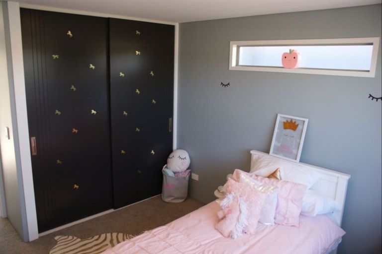 Photo of property in 33 Prestons Park Drive, Marshland, Christchurch, 8083