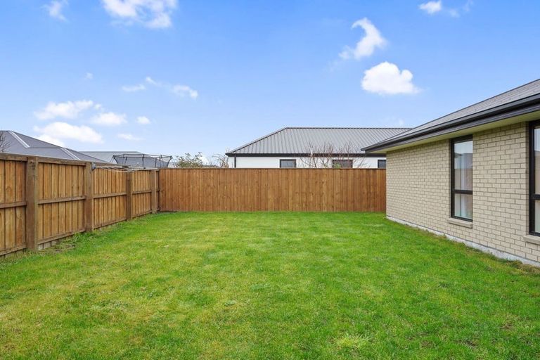 Photo of property in 14 Northmoor Boulevard, Rolleston, 7615