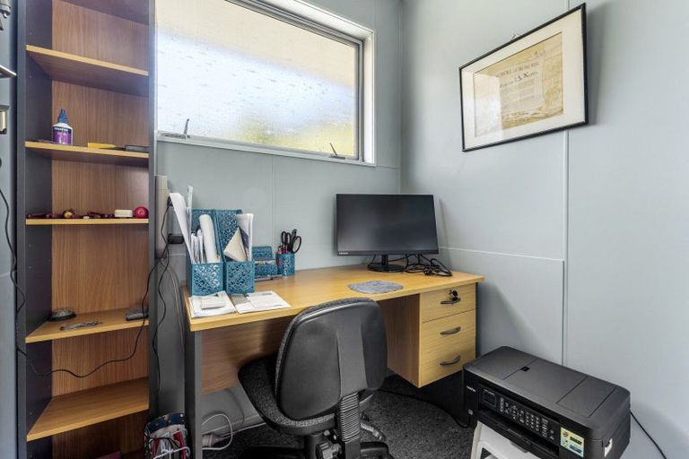 Photo of property in 71 Milton Terrace, Picton, 7220