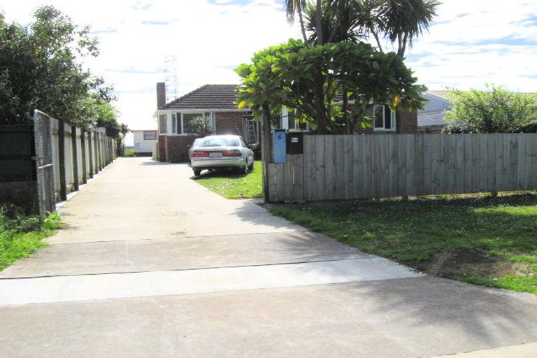 Photo of property in 26 Kiwi Esplanade, Mangere Bridge, Auckland, 2022