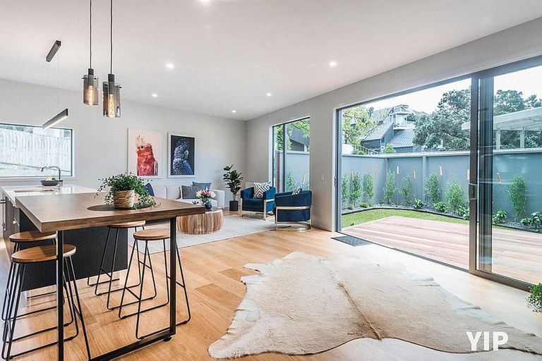 Photo of property in 3 Salmont Place, Kelburn, Wellington, 6012