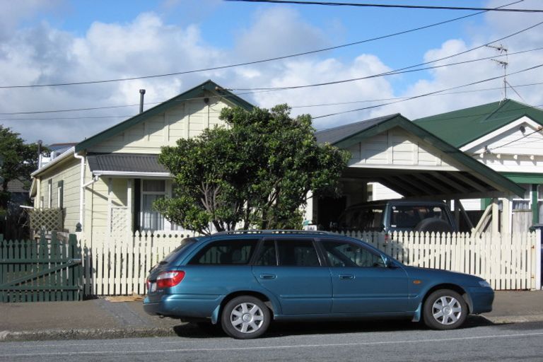 Photo of property in 35 Te Whiti Street, Kilbirnie, Wellington, 6022