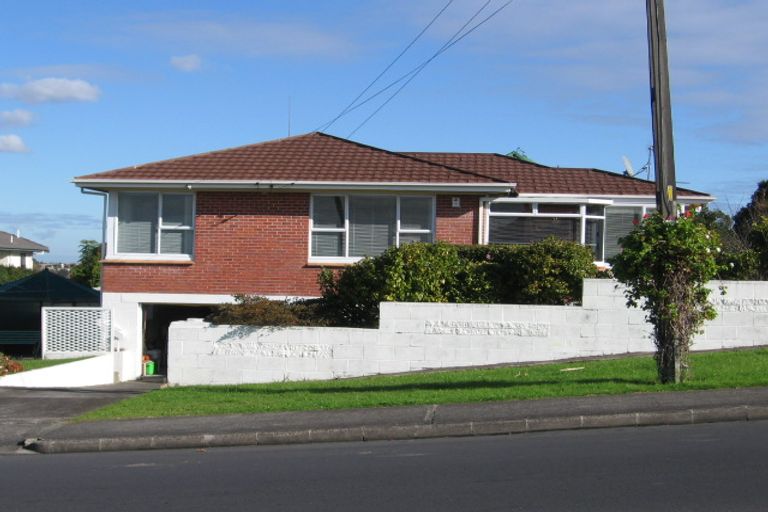 Photo of property in 42 Bleakhouse Road, Howick, Auckland, 2014