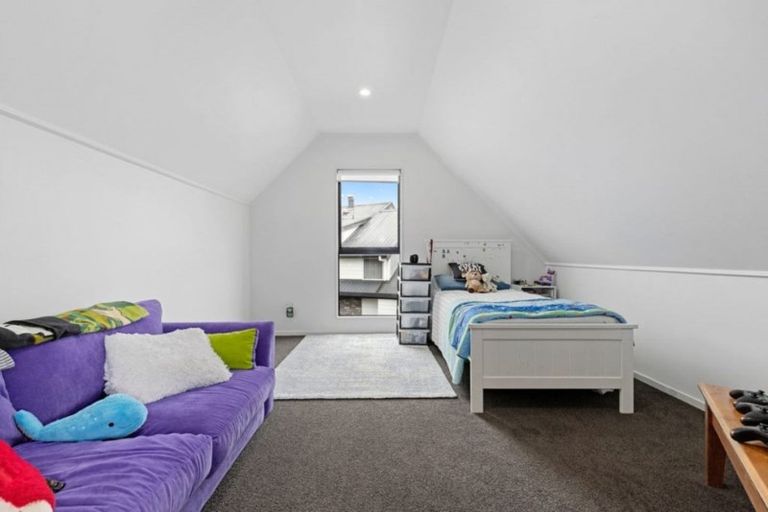 Photo of property in 37 Western Heights Drive, Western Heights, Hamilton, 3200