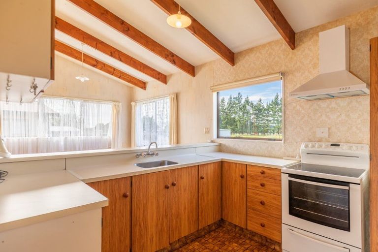 Photo of property in 14 Lake Street, Takapau, 4203