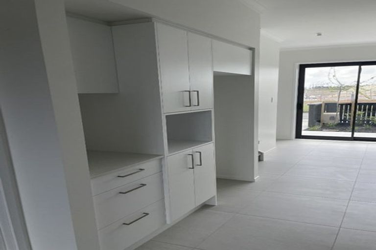 Photo of property in 74 Rahopuru Road, Westgate, Auckland, 0614