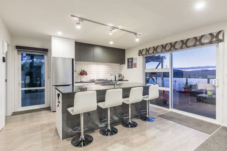 Photo of property in 62 Endeavour Drive, Whitby, Porirua, 5024