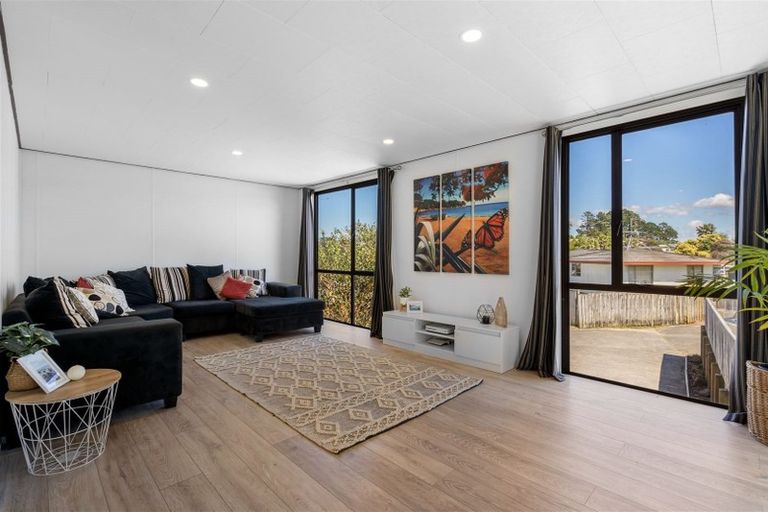 Photo of property in 23 Devonshire Road, Unsworth Heights, Auckland, 0632