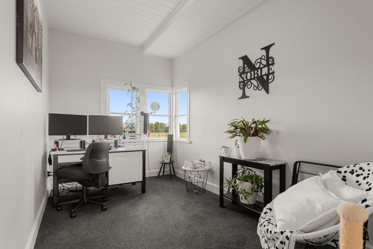 Photo of property in 562 Napier Road, Whakarongo, Palmerston North, 4470