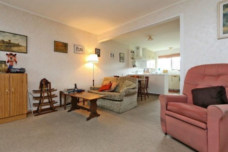 Photo of property in 6/309 Avenue Road West, Hastings, 4122