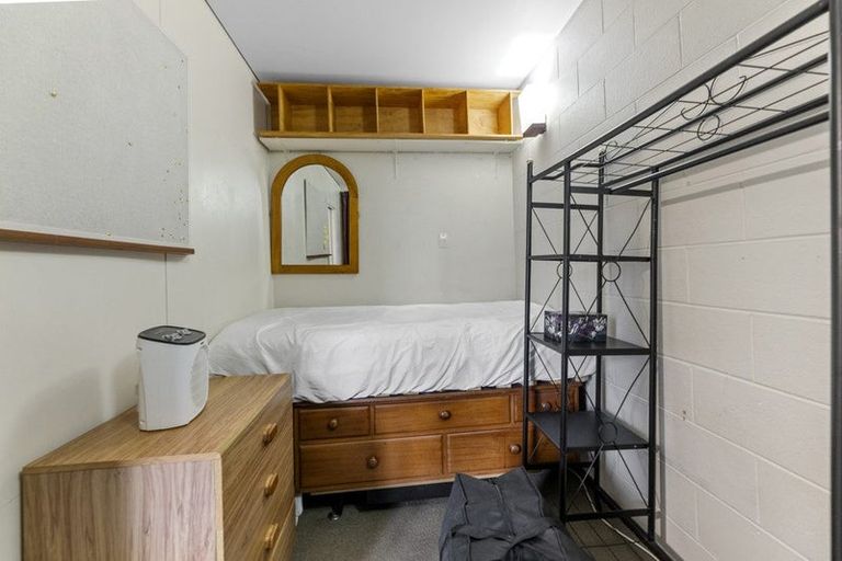 Photo of property in 47 Howe Street, North Dunedin, Dunedin, 9016