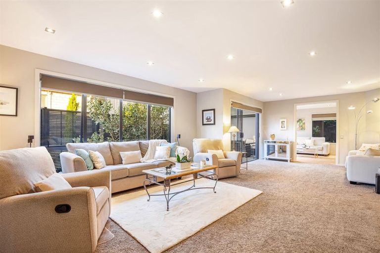 Photo of property in 24a Bluefin Way, West Harbour, Auckland, 0618