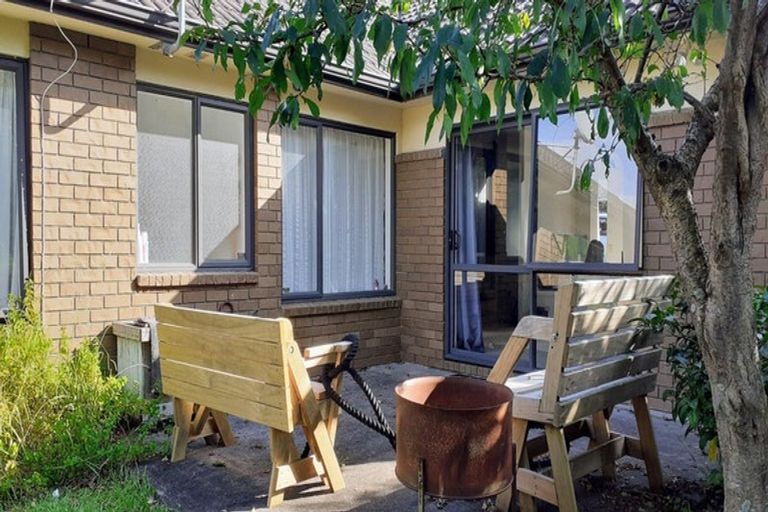 Photo of property in 4a Snave Place, East Tamaki, Auckland, 2013