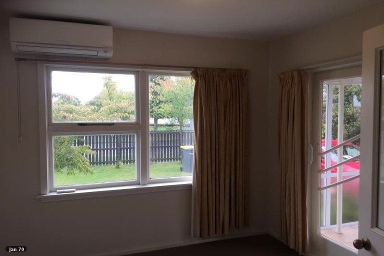 Photo of property in 32 Cranbrook Avenue, Burnside, Christchurch, 8053