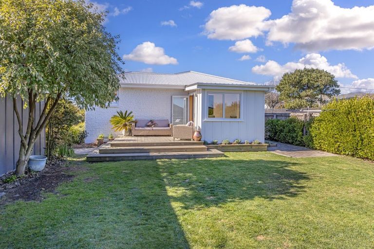Photo of property in 68 Kennedys Bush Road, Halswell, Christchurch, 8025