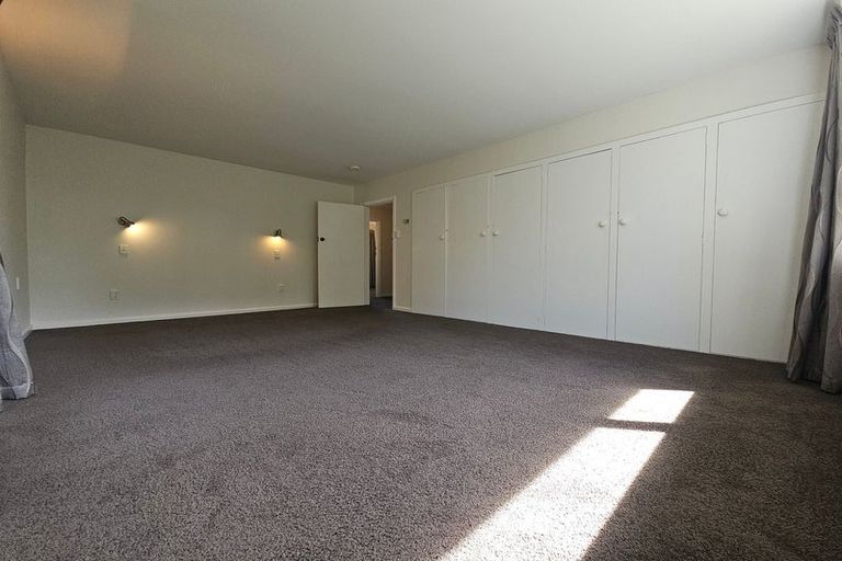 Photo of property in 90 Clyde Road, Ilam, Christchurch, 8041