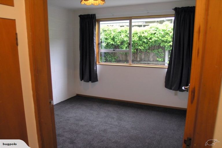 Photo of property in 2/32 Landsdowne Terrace, Cashmere, Christchurch, 8022