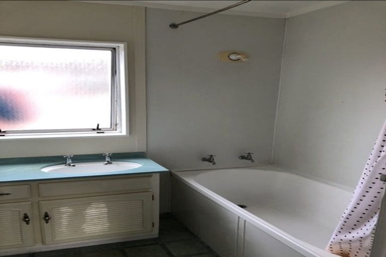 Photo of property in 1/81 Linton Street, West End, Palmerston North, 4410