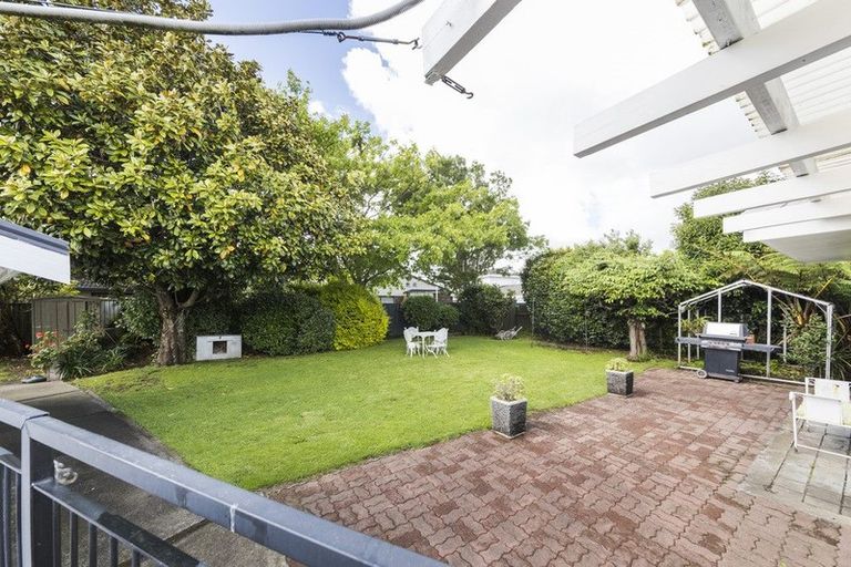 Photo of property in 9 Busby Place, Awapuni, Palmerston North, 4412