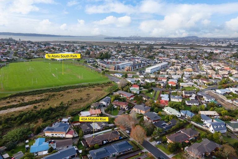 Photo of property in 1/40 Matuhi Rise, Henderson, Auckland, 0612