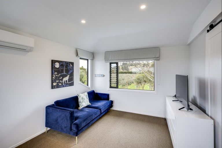 Photo of property in 8 Scarrott Road, Bay View, Napier, 4104