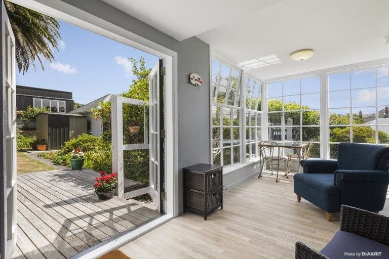 Photo of property in 84 Campbell Street, Karori, Wellington, 6012