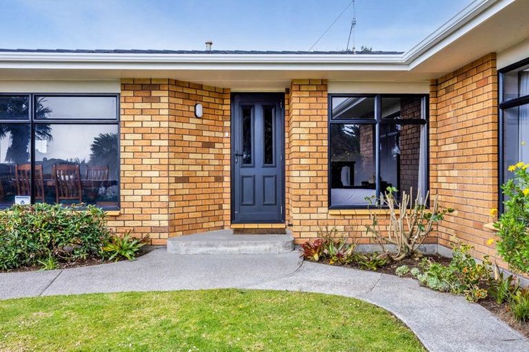 Photo of property in 1 Ludlow Place, Bell Block, New Plymouth, 4312
