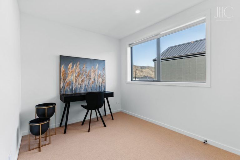 Photo of property in 30 Woods Crescent, Cromwell, 9310