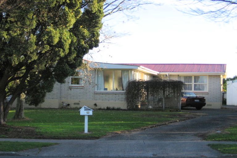 Photo of property in 35 Sandwich Road, St Andrews, Hamilton, 3200