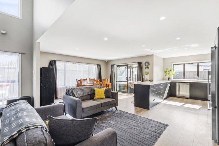 Photo of property in 11a Fernaig Street, Papakura, 2110