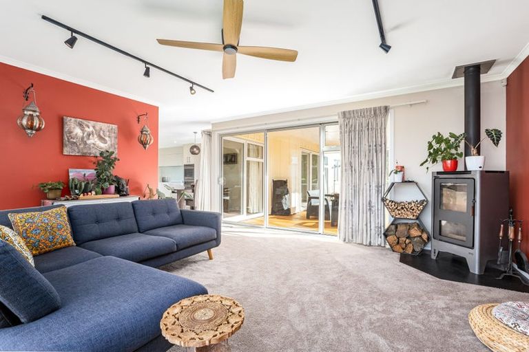 Photo of property in 1 Lindis Lane, Kelson, Lower Hutt, 5010