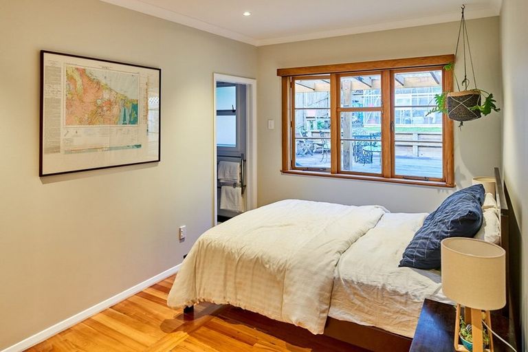 Photo of property in 341 Muritai Road, Eastbourne, Lower Hutt, 5013