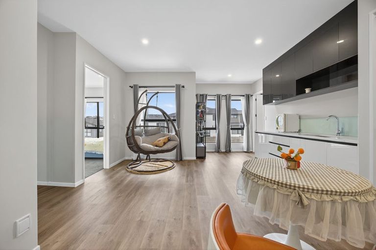 Photo of property in 26 Bendridge Street, Flat Bush, Auckland, 2019