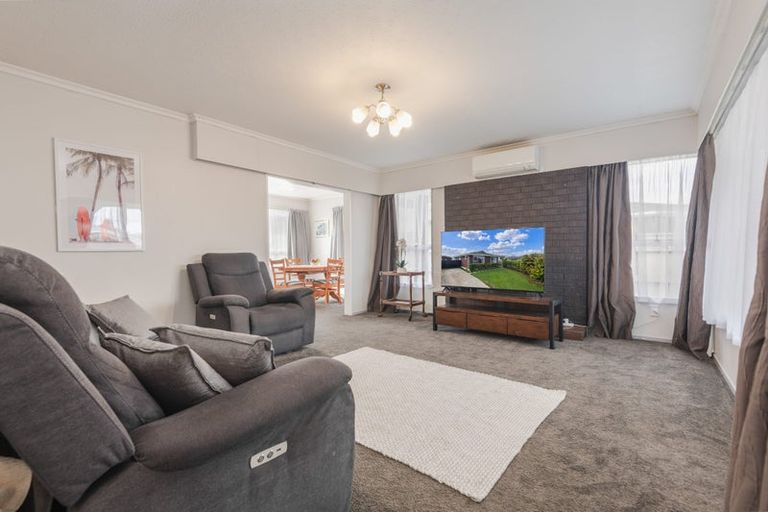 Photo of property in 3a Christian Place, Awapuni, Palmerston North, 4412