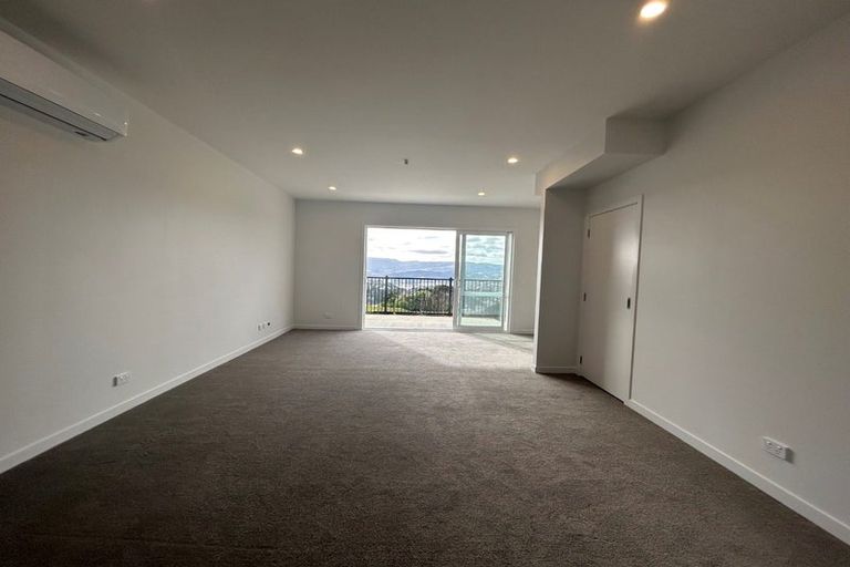 Photo of property in 8/30 Adventure Drive, Whitby, Porirua, 5024