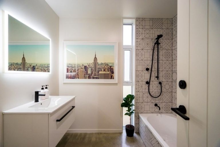 Photo of property in 24 Kayforce Road, Ocean View, Dunedin, 9035