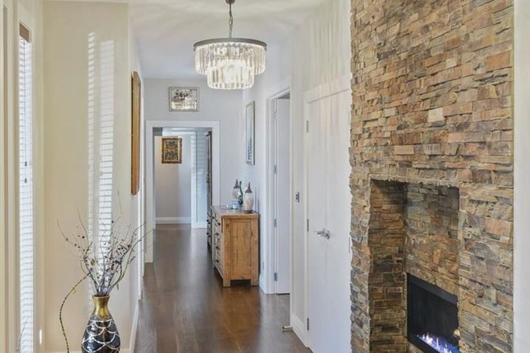 Photo of property in 21 Imperial Place, Flat Bush, Auckland, 2019