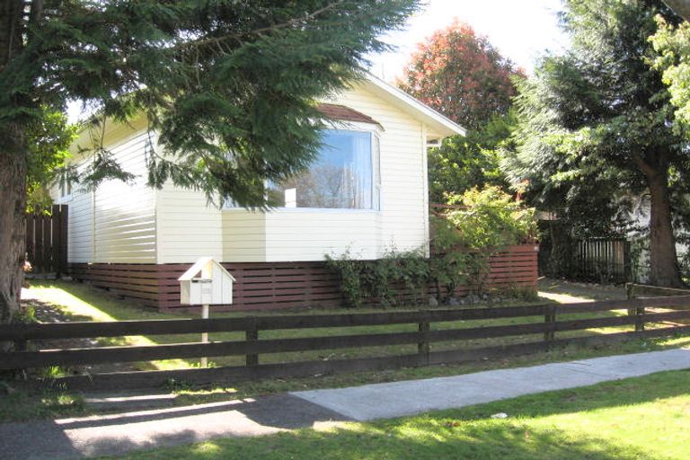 Photo of property in 12 Rangipoia Place, Turangi, 3334