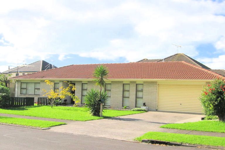 Photo of property in 53 Vivian Wilson Drive, Eastern Beach, Auckland, 2012