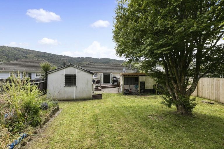 Photo of property in 79 Peel Place, Wainuiomata, Lower Hutt, 5014