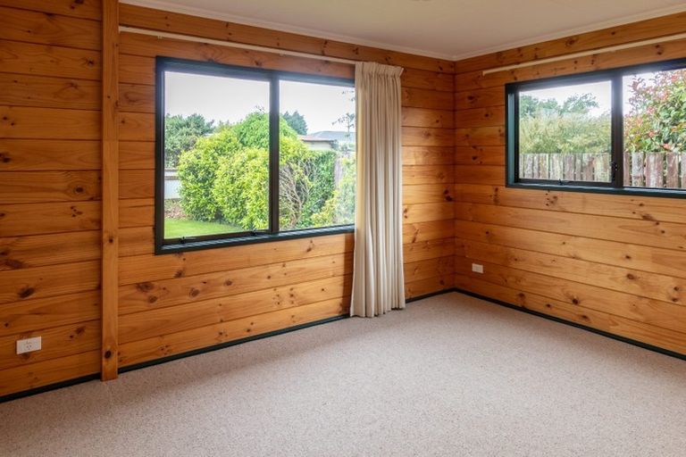 Photo of property in 17 Alexander Street, Winton, 9720