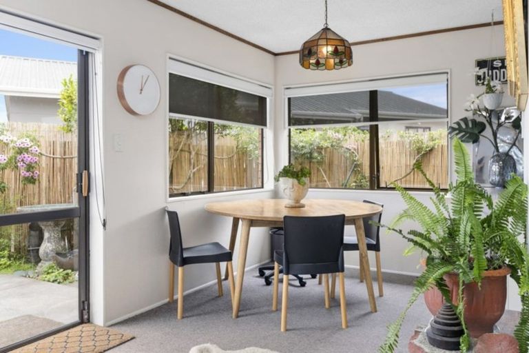 Photo of property in 2/8 Inverell Place, Mount Maunganui, 3116