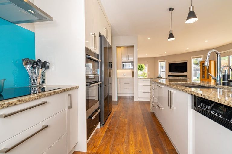 Photo of property in 19 Glendermid Close, Sawyers Bay, Port Chalmers, 9023