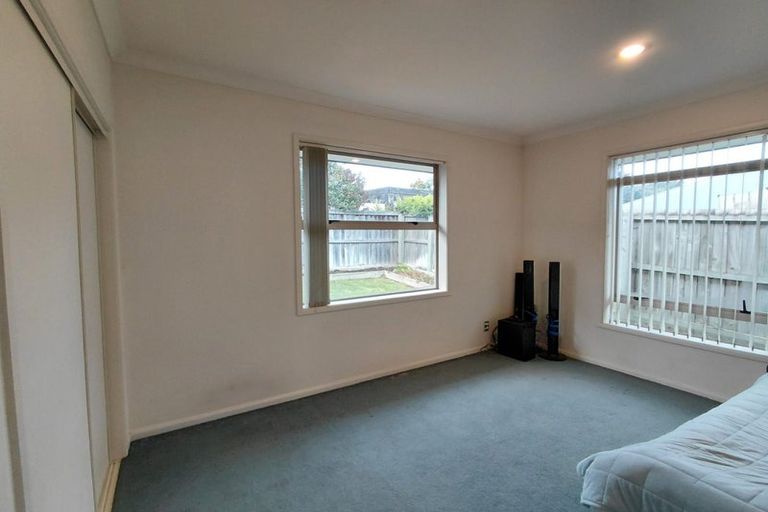Photo of property in 10 Titirangi Crescent, Parklands, Christchurch, 8083